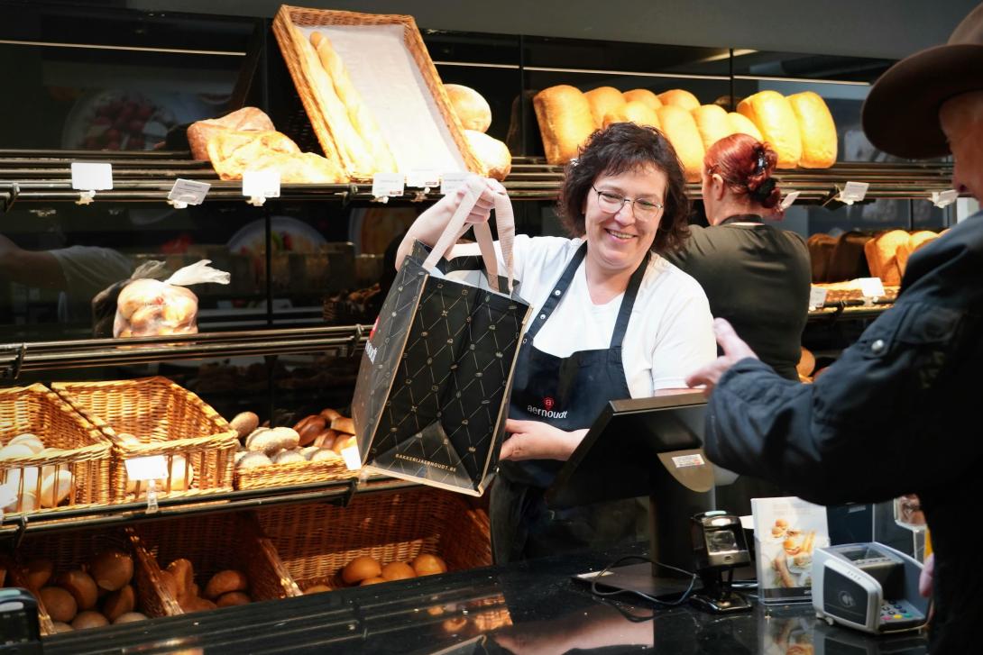 winkel destelbergen team sabine winkelverantwoordelijke